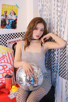 色は匂へど 散りぬるを